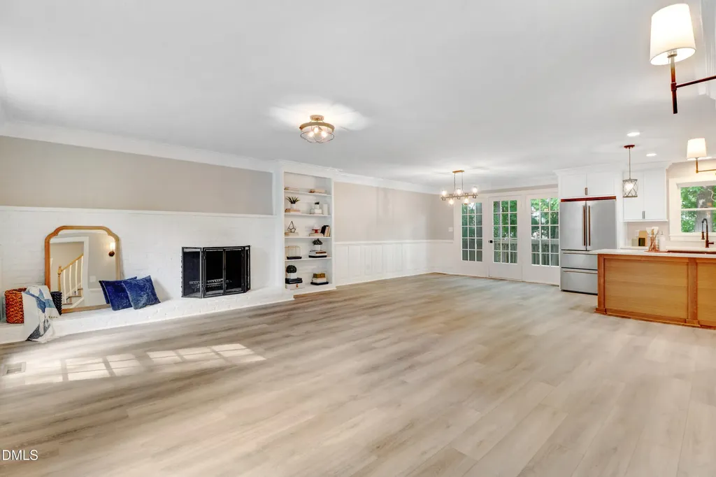 1609 Falls Court Raleigh NC 27615