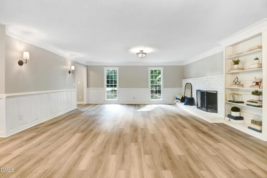1609 Falls Court Raleigh NC 27615