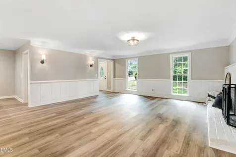 1609 Falls Court Raleigh NC 27615