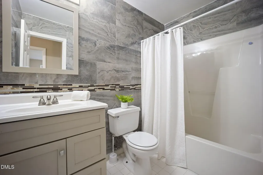 4705 Royal Troon Drive Raleigh NC 27604