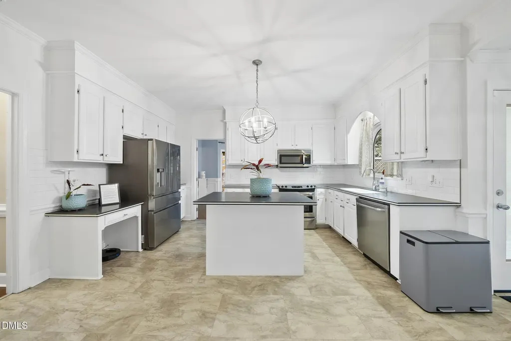 8705 Chatterleigh Circle Raleigh NC 27615