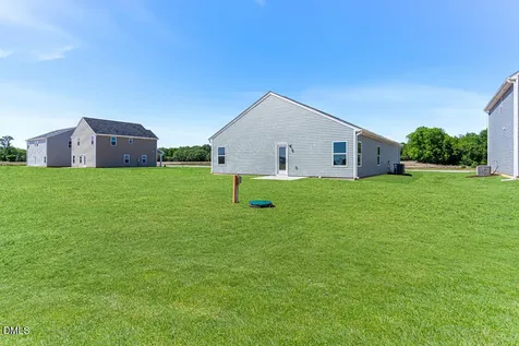 2203 Nahunta Road Pikeville NC 27863