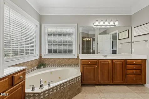 5516 Colonial Oaks Drive Apex NC 27539