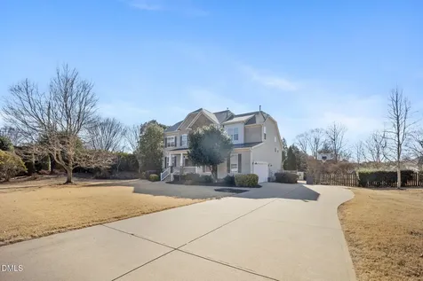 5516 Colonial Oaks Drive Apex NC 27539