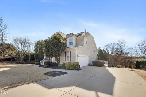 5516 Colonial Oaks Drive Apex NC 27539