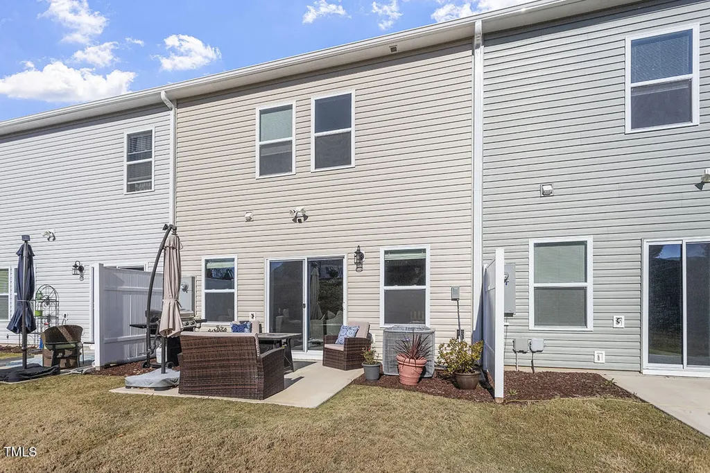63 Pale Moss Drive Clayton NC 27527