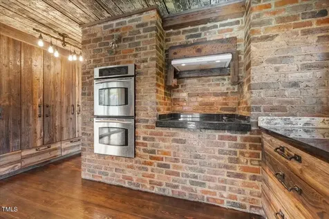 513 W Glendale Street Siler City NC 27344