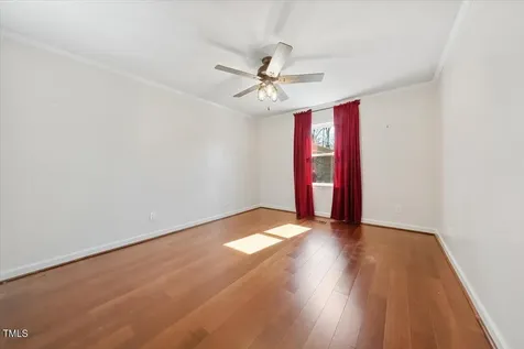 513 W Glendale Street Siler City NC 27344
