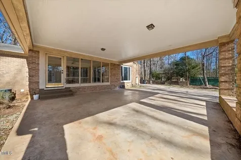 513 W Glendale Street Siler City NC 27344