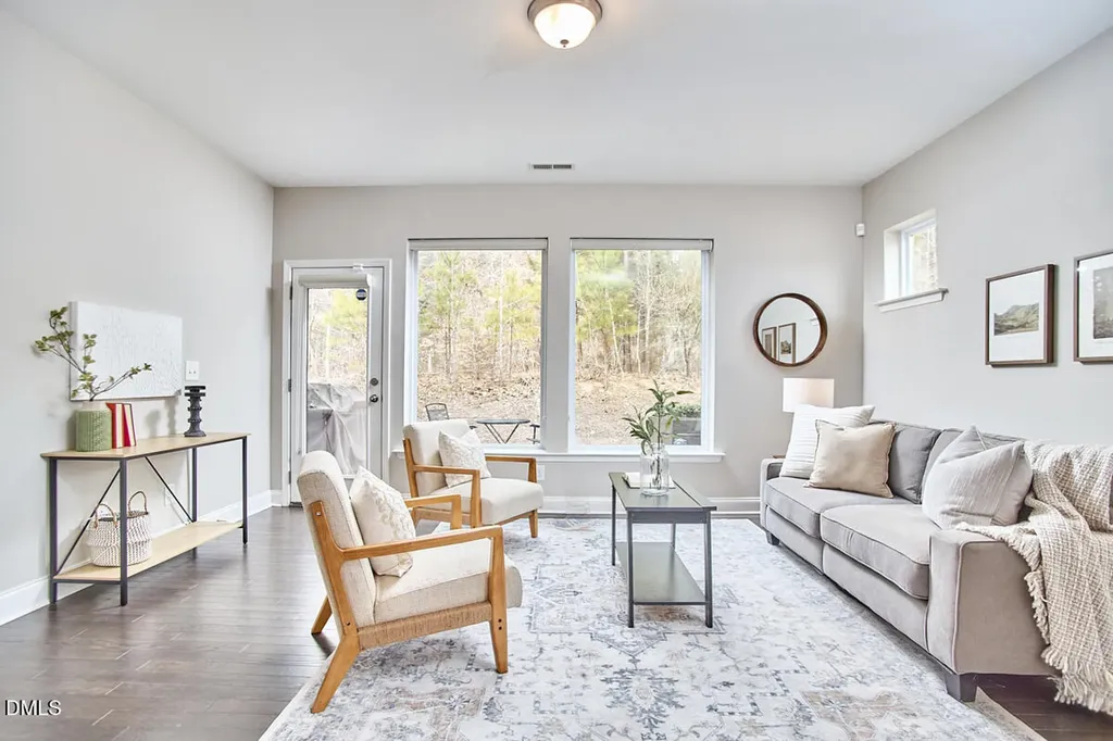 189 Manordale Drive Chapel Hill NC 27517