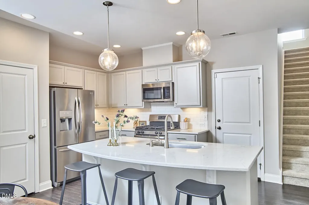 189 Manordale Drive Chapel Hill NC 27517