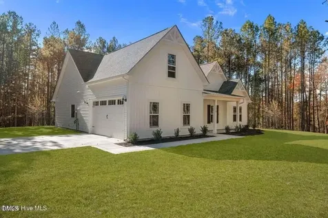2681 U.s. Highway 1 Vass NC 28394