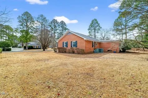 808 Chestnut Drive Smithfield NC 27577