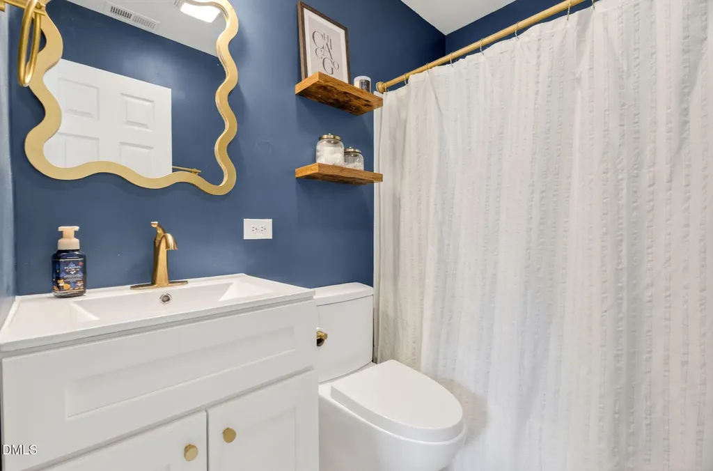 2708 Plainsfield Circle Raleigh NC 27610