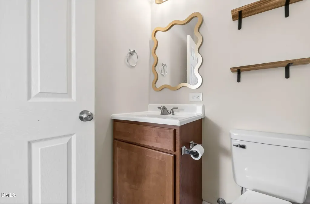 2708 Plainsfield Circle Raleigh NC 27610