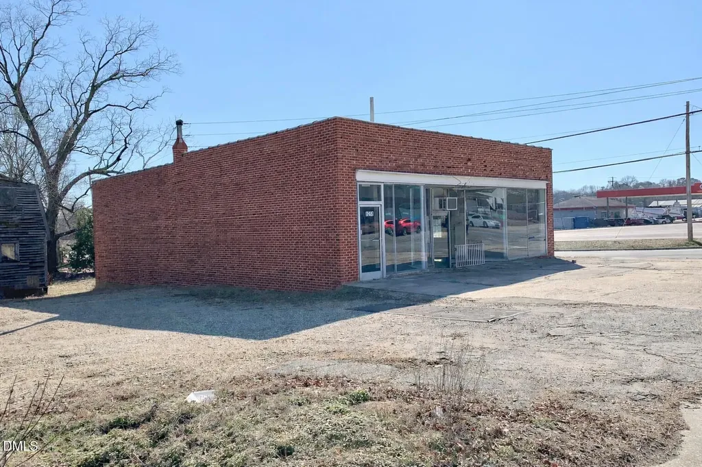 1209 S Main Street Lillington NC 27546