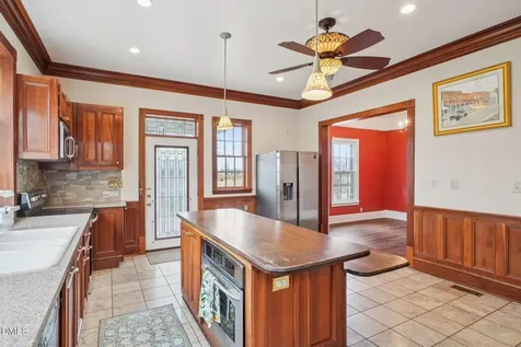 11741 Nc Highway 150 Reidsville NC 27320