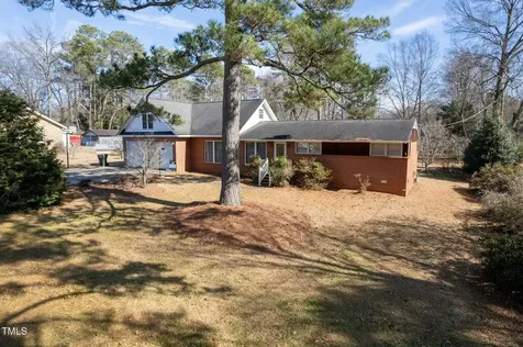 613 Powell Drive Raleigh NC 27606