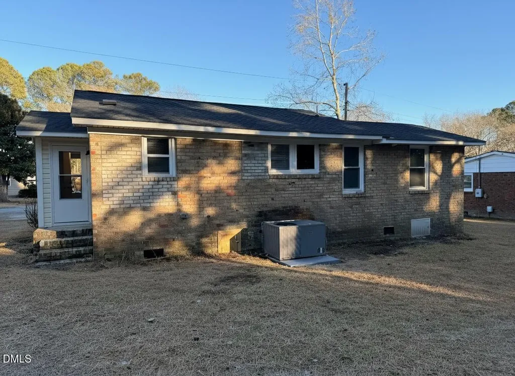 704 N 16th Street Erwin NC 28339
