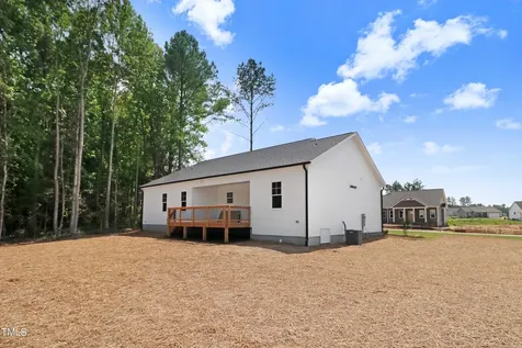 37 Birchtop Circle Zebulon NC 27597