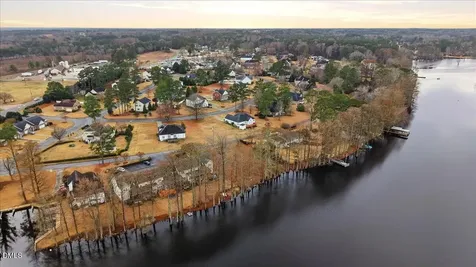 1100 S Lakeside Drive Four Oaks NC 27524