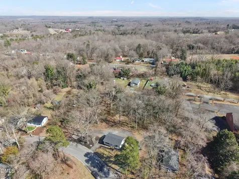 512 Glovinia Street Asheboro NC 27203