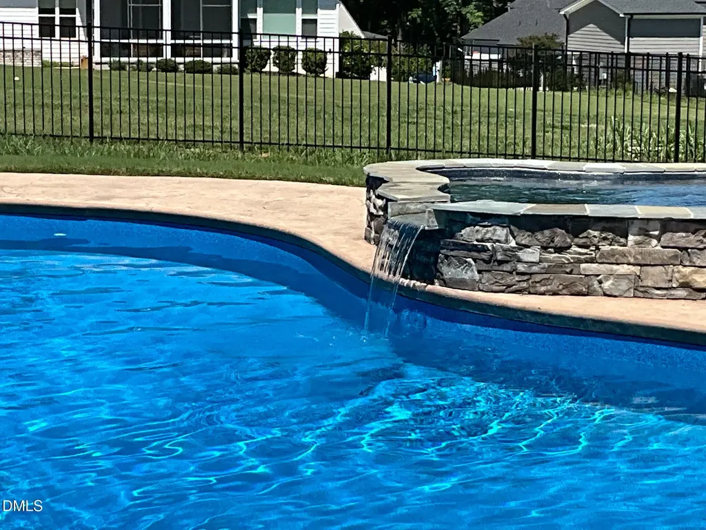 8012 Woodcross Way Wake Forest NC 27587