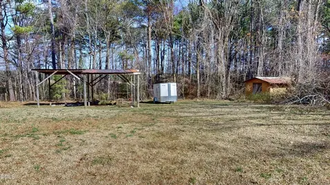3610 Hawkins Sanford NC 27330