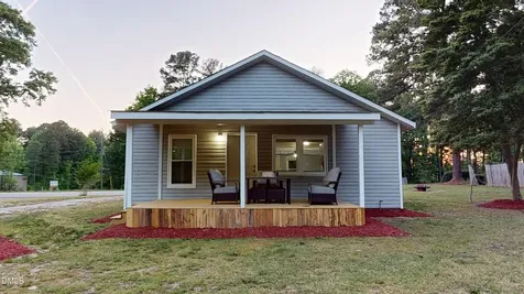 3610 Hawkins Sanford NC 27330
