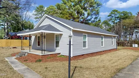 3610 Hawkins Sanford NC 27330