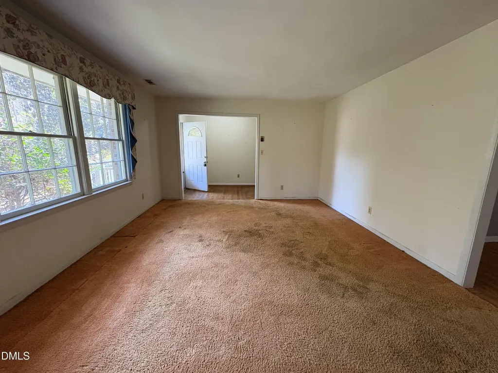 824 Ravenwood Drive Raleigh NC 27606