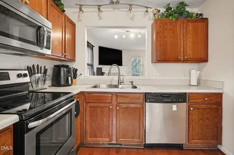1502 Oakland Hills Way Raleigh NC 27604
