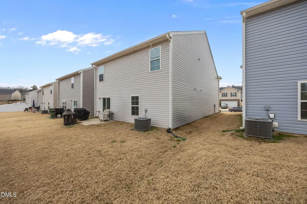 2527 Lily Drive Haw River NC 27258