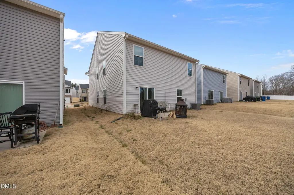 2527 Lily Drive Haw River NC 27258