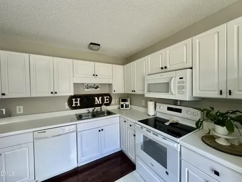 2106 Walnut Bluffs Lane Raleigh NC 27610