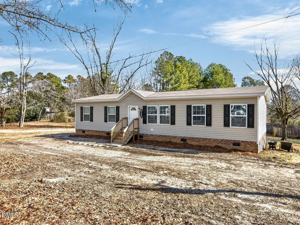 323 Aquilla Road Benson NC 27504
