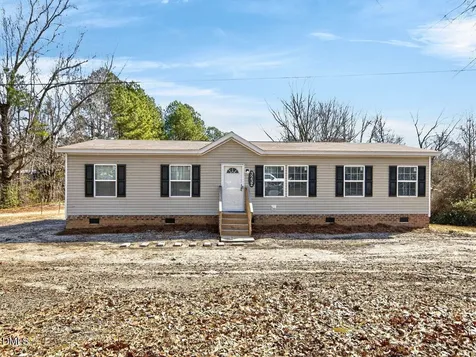 323 Aquilla Road Benson NC 27504