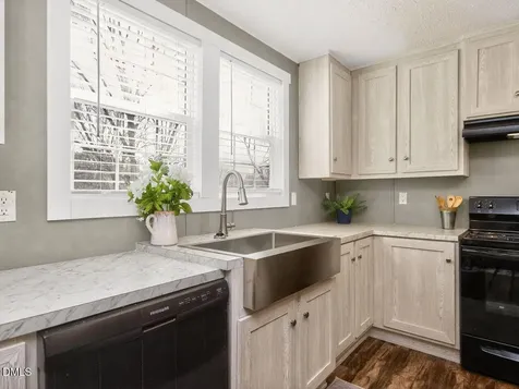 323 Aquilla Road Benson NC 27504