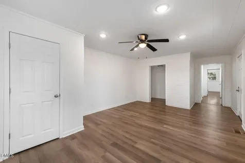3933 Village Drive Fayetteville NC 28304