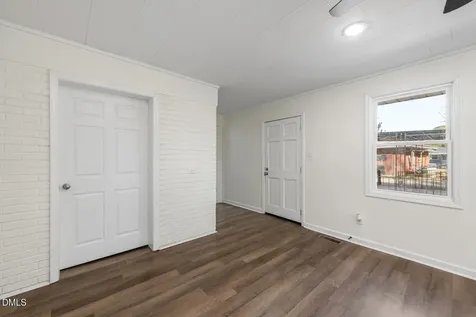 3933 Village Drive Fayetteville NC 28304