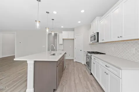 93 W Victoria Ridge Drive Selma NC 27576