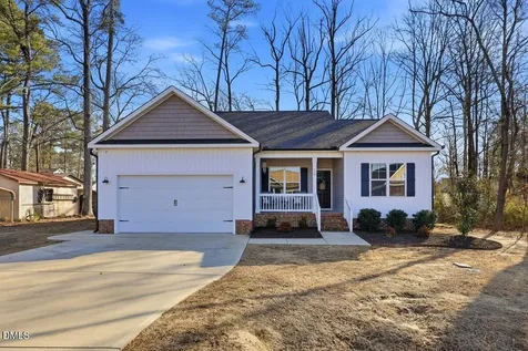 110 Oak Street Pine Level NC 27568