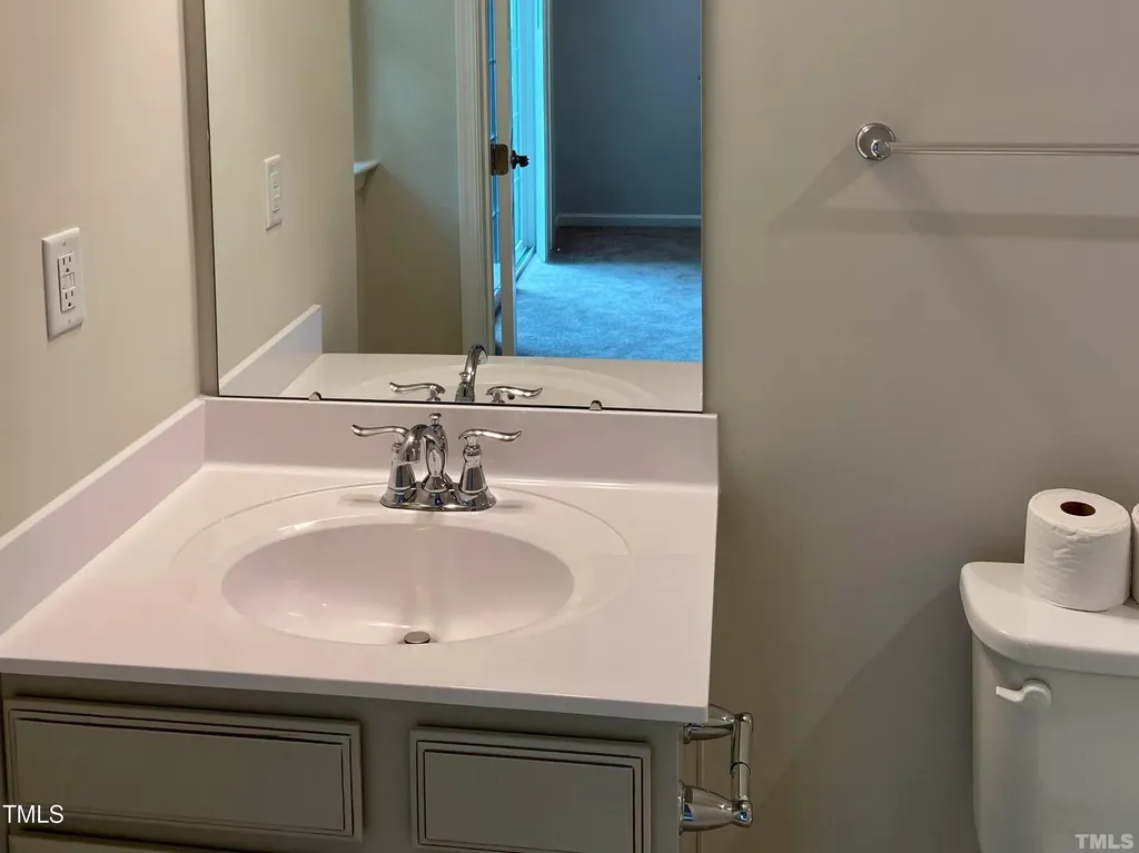 6627 Pathfinder Way Raleigh NC 27616