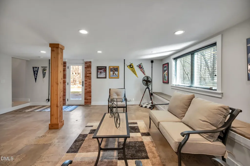 1 Emily Road Chapel Hill NC 27514