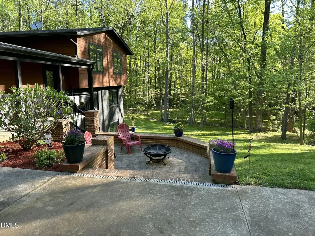 1 Emily Road Chapel Hill NC 27514