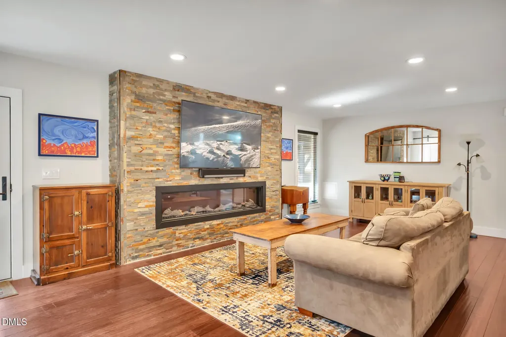 1 Emily Road Chapel Hill NC 27514