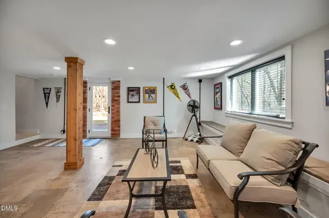 1 Emily Road Chapel Hill NC 27514
