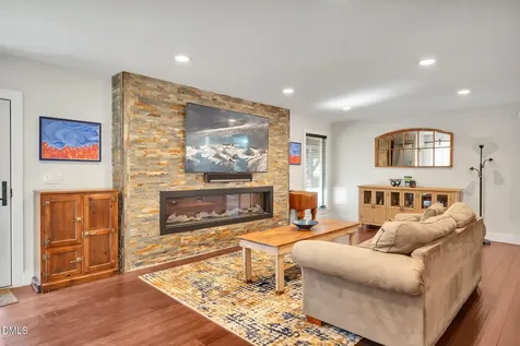1 Emily Road Chapel Hill NC 27514