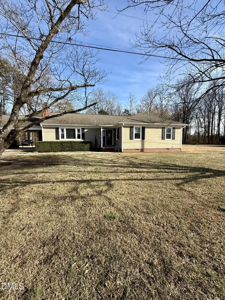 1689 Amelia Church Road Clayton NC 27520