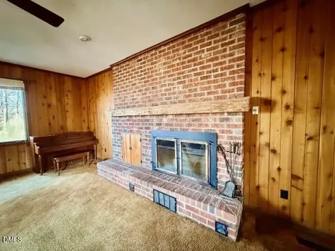 6998 Us 421 S Bear Creek NC 27207